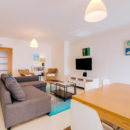 Al- Apartamentos Novos Vista Mar Quarteira Exteriör bild