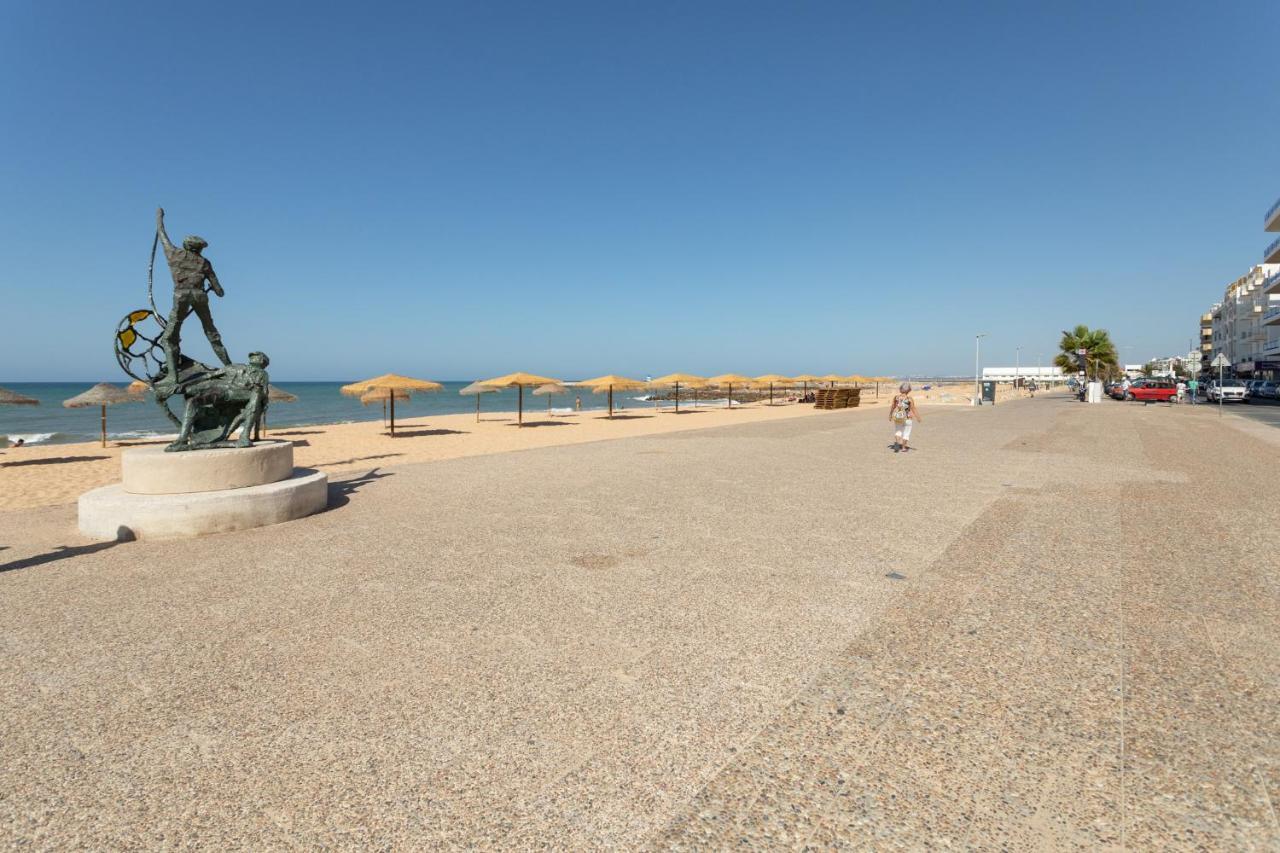 Al- Apartamentos Novos Vista Mar Quarteira Exteriör bild