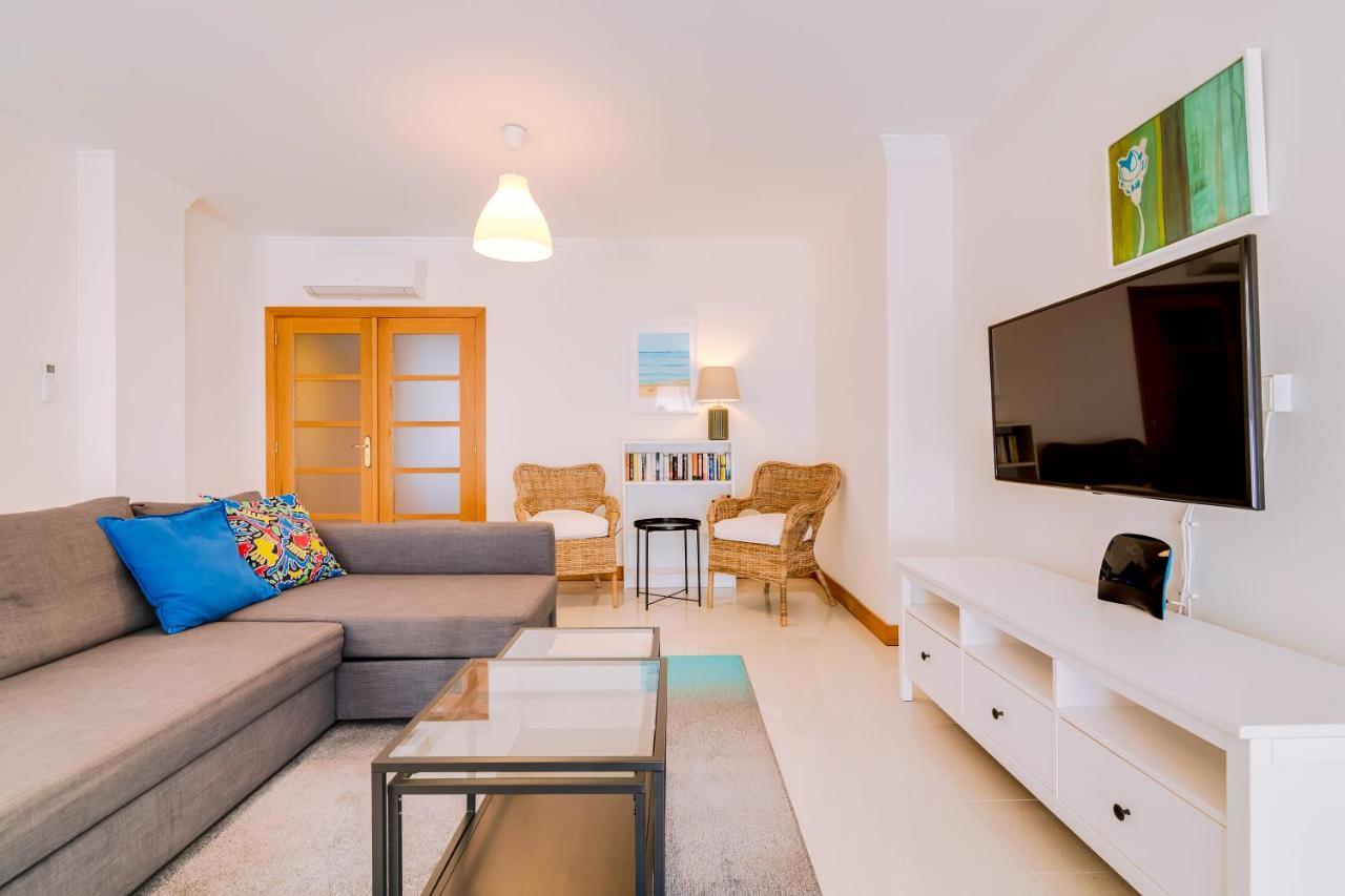 Al- Apartamentos Novos Vista Mar Quarteira Exteriör bild