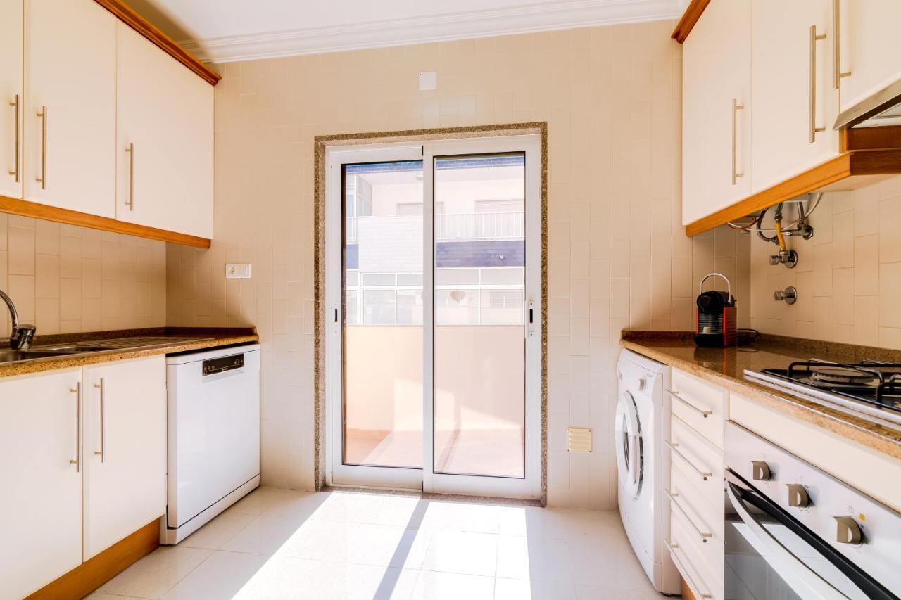 Al- Apartamentos Novos Vista Mar Quarteira Exteriör bild