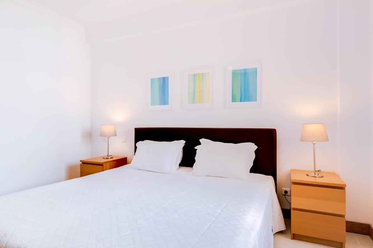 Al- Apartamentos Novos Vista Mar Quarteira Exteriör bild