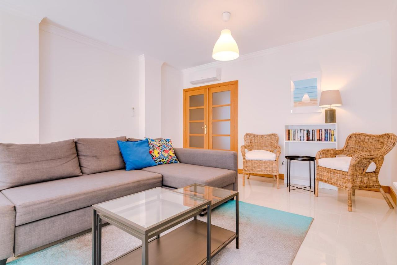 Al- Apartamentos Novos Vista Mar Quarteira Exteriör bild
