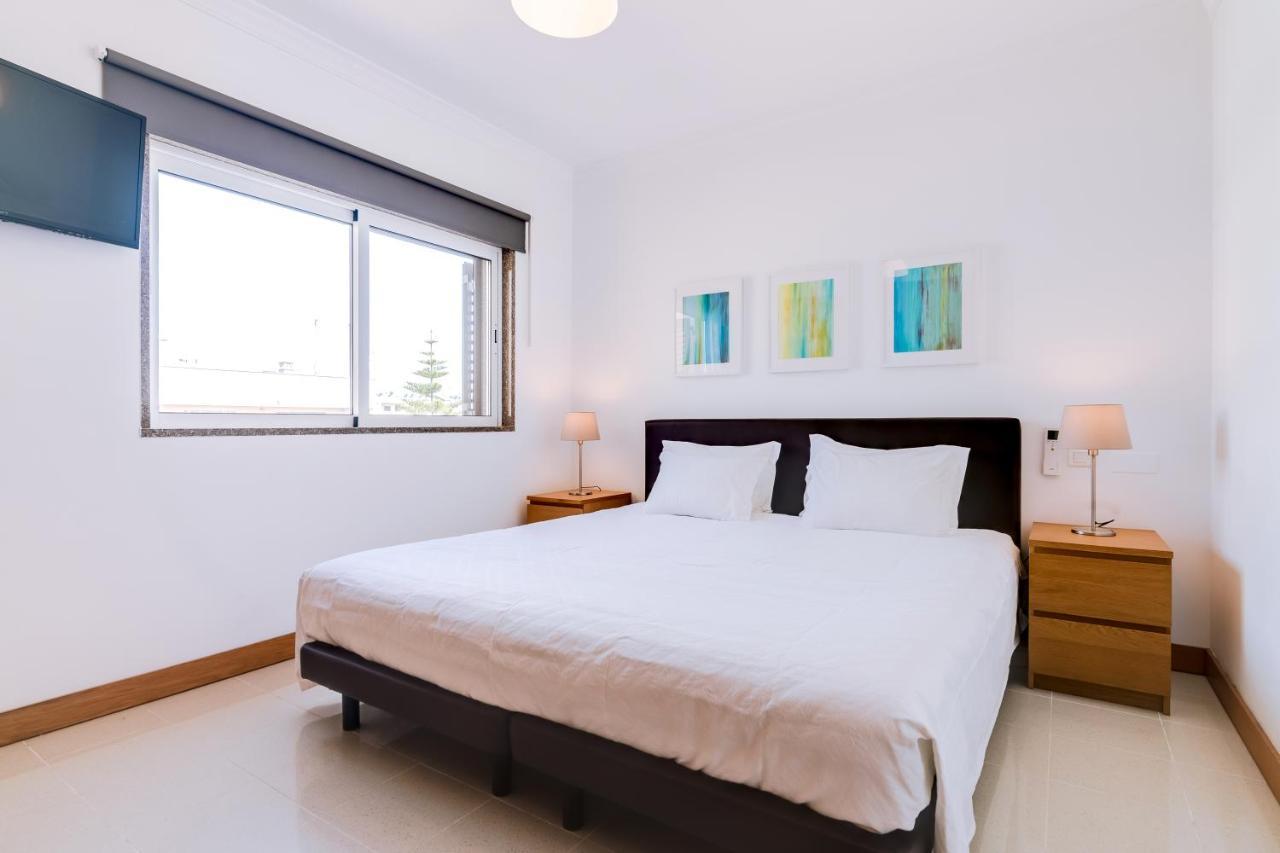 Al- Apartamentos Novos Vista Mar Quarteira Exteriör bild
