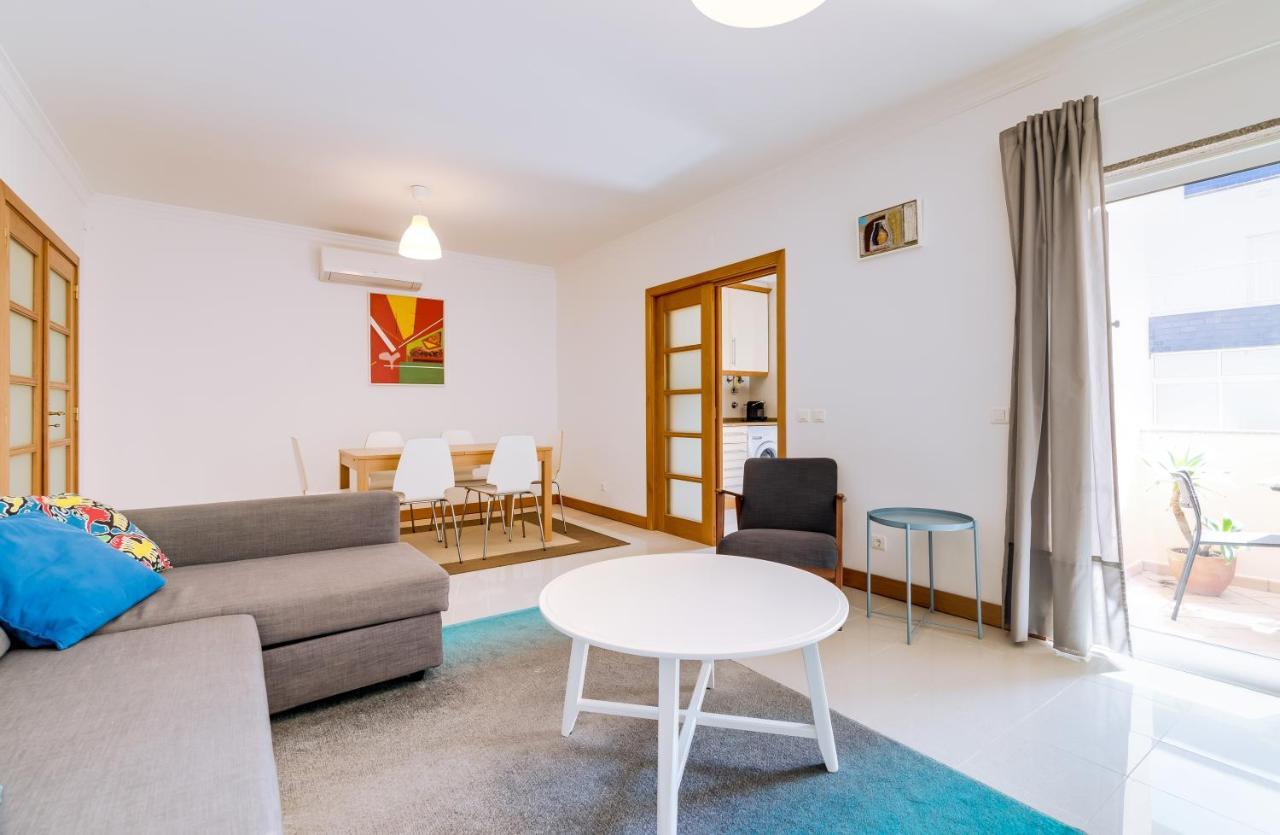 Al- Apartamentos Novos Vista Mar Quarteira Exteriör bild
